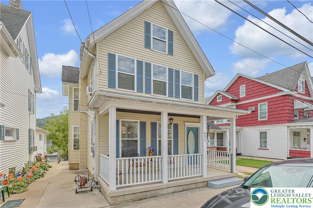 431 Center Avenue