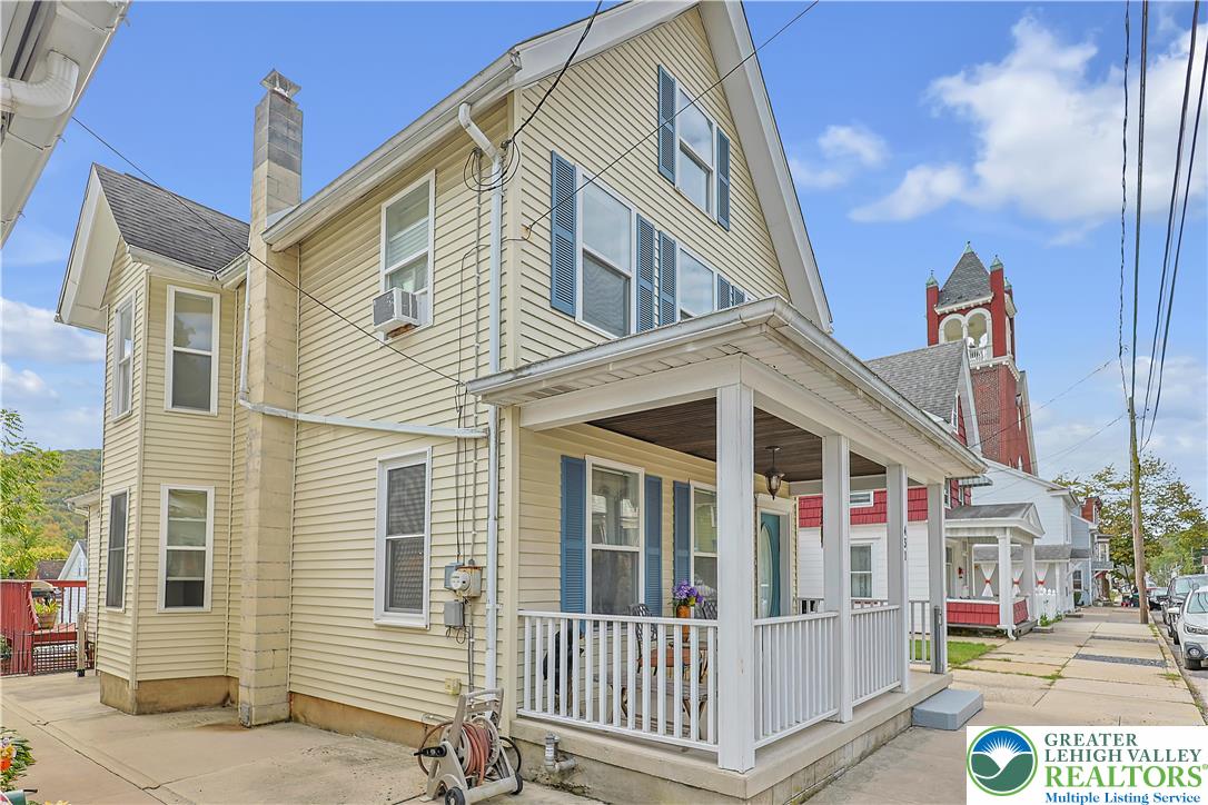 431 Center Avenue