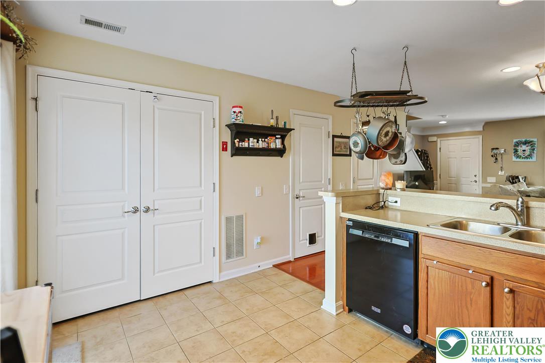 1443 Artisan Court