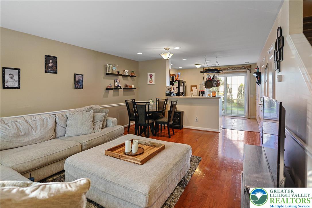 1443 Artisan Court