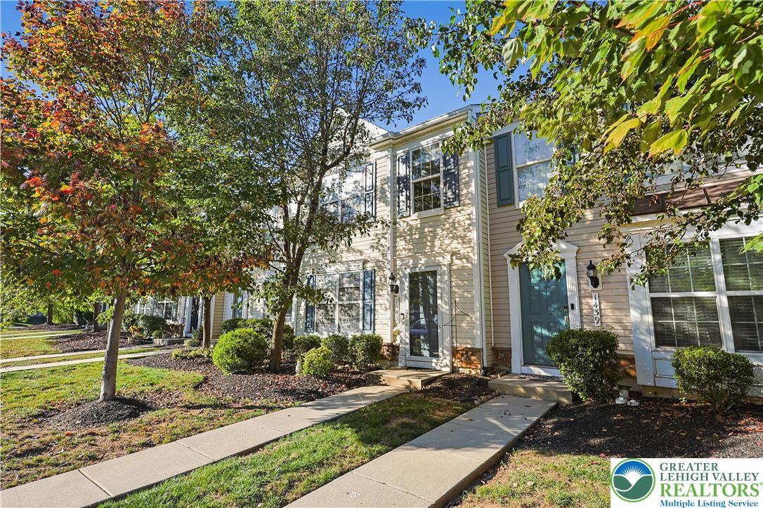 1443 Artisan Court