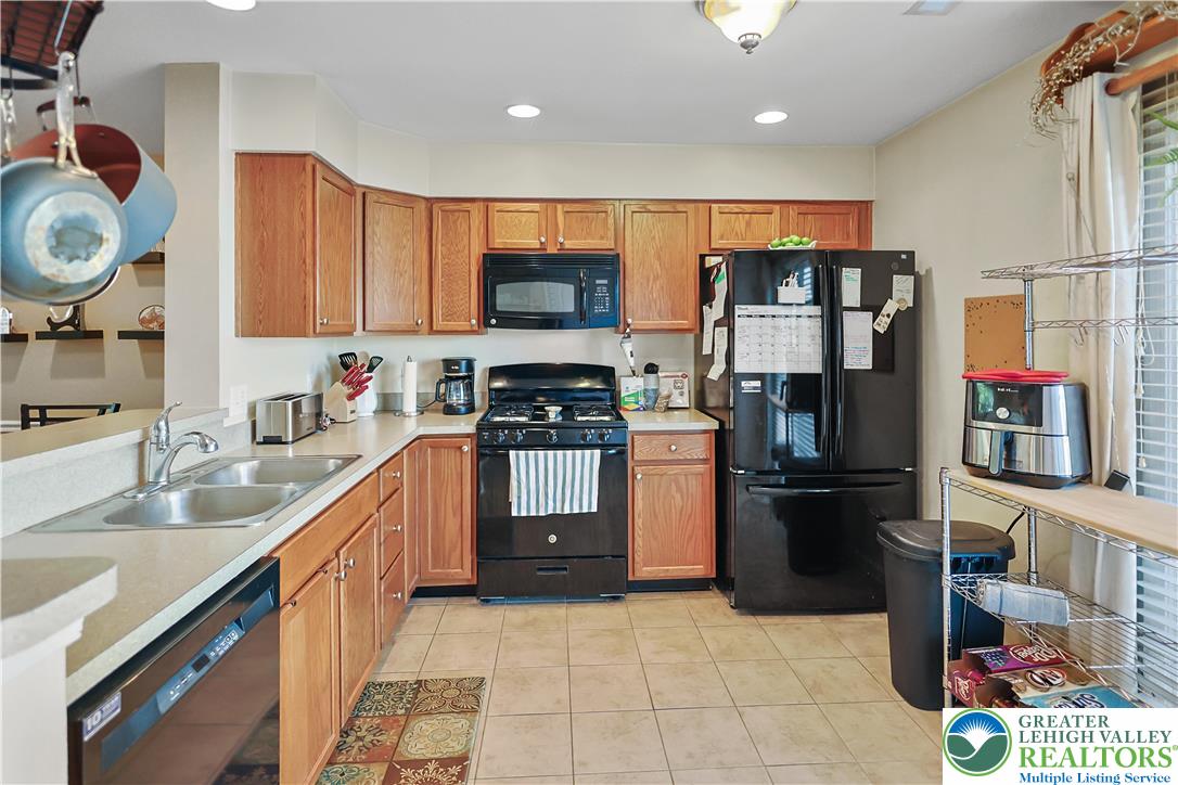 1443 Artisan Court