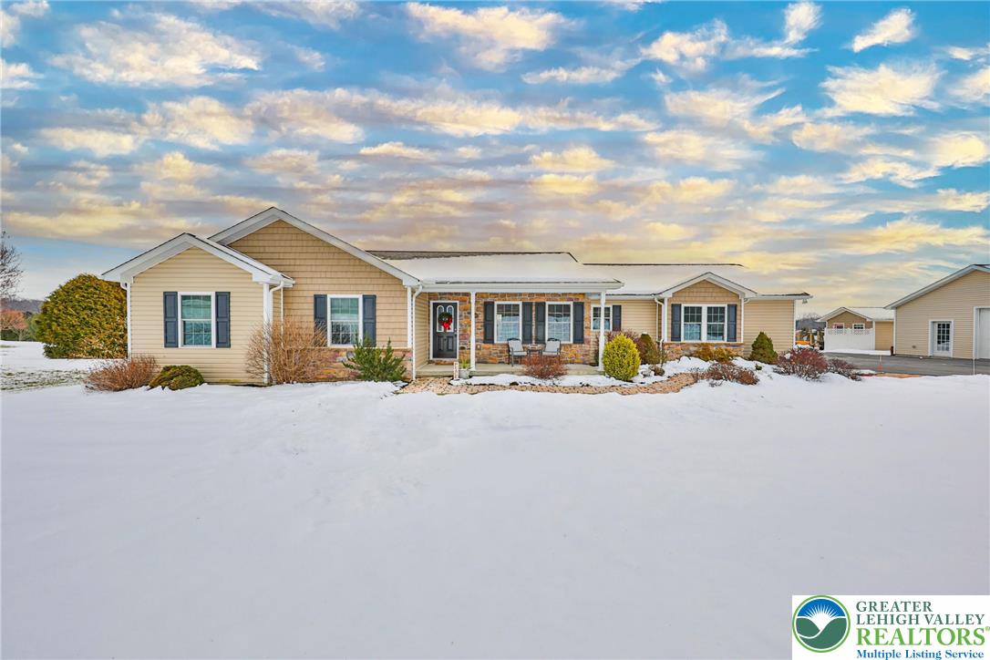 3341 Buckskin Lane