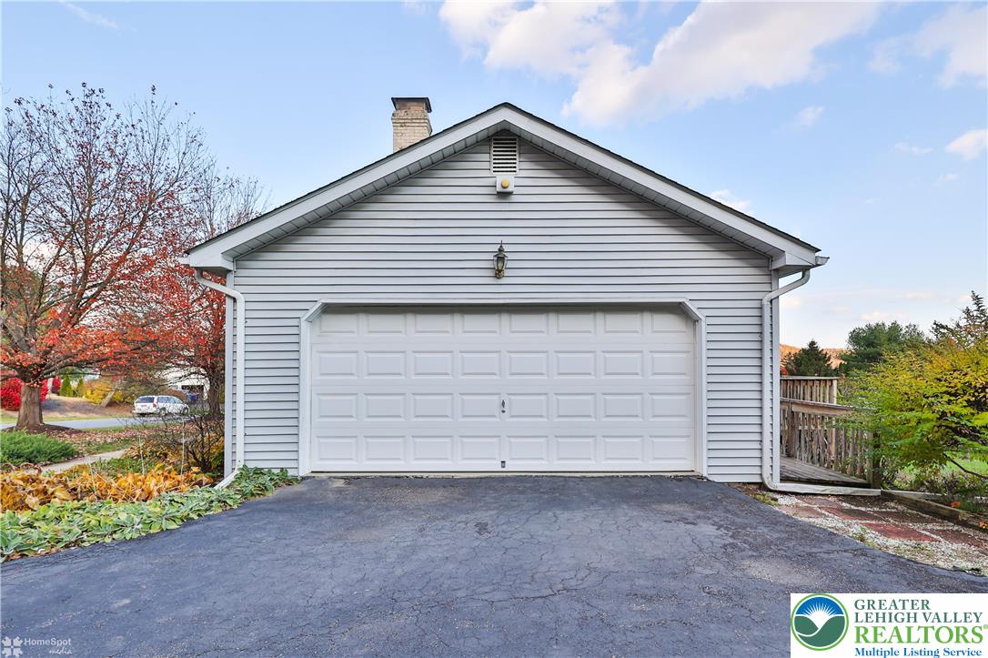 1110 Greenbriar Lane