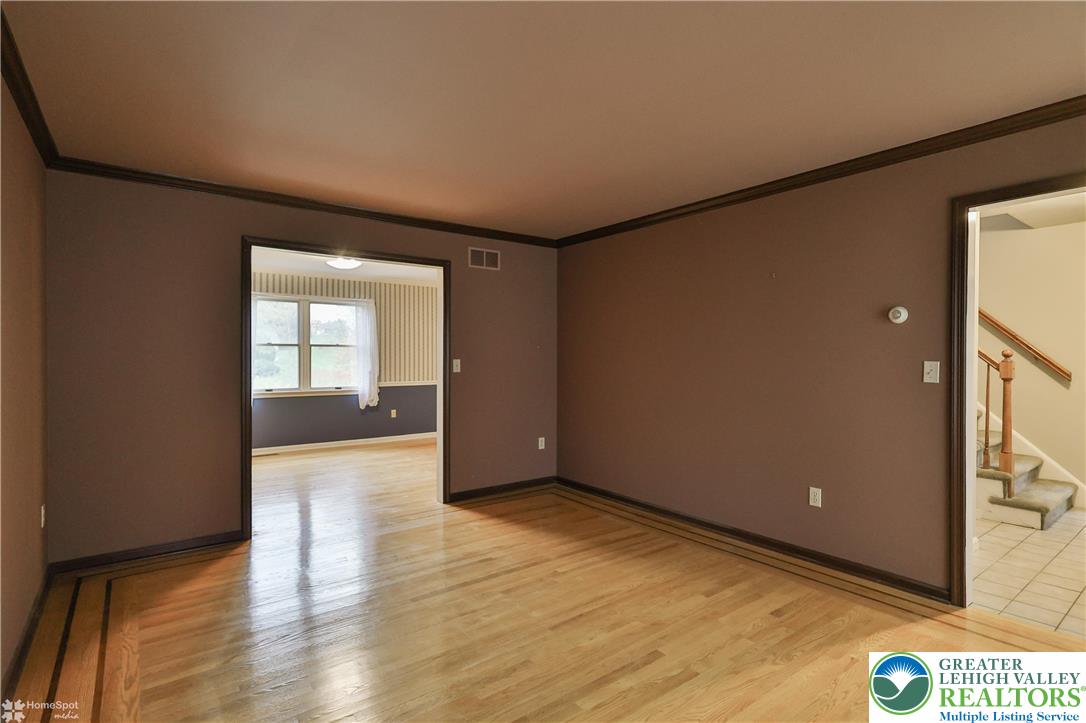 1110 Greenbriar Lane