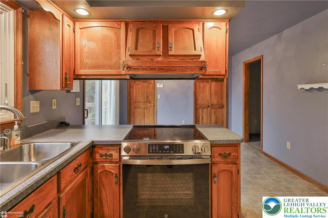1110 Greenbriar Lane
