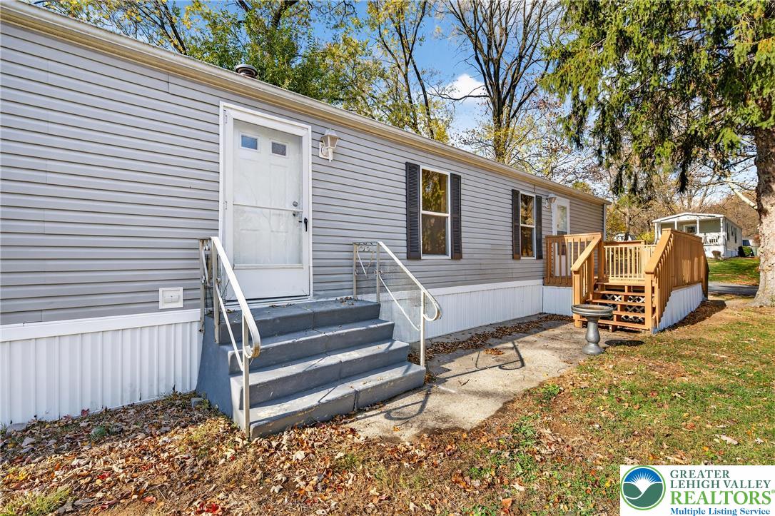 5 Woodview Court