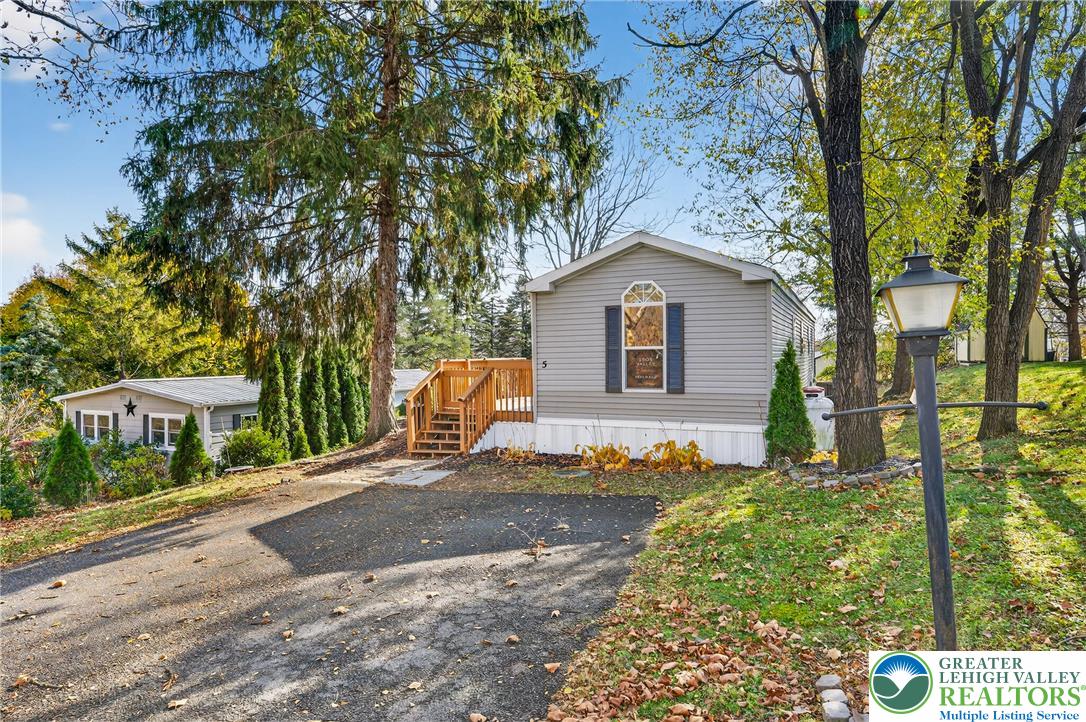 5 Woodview Court