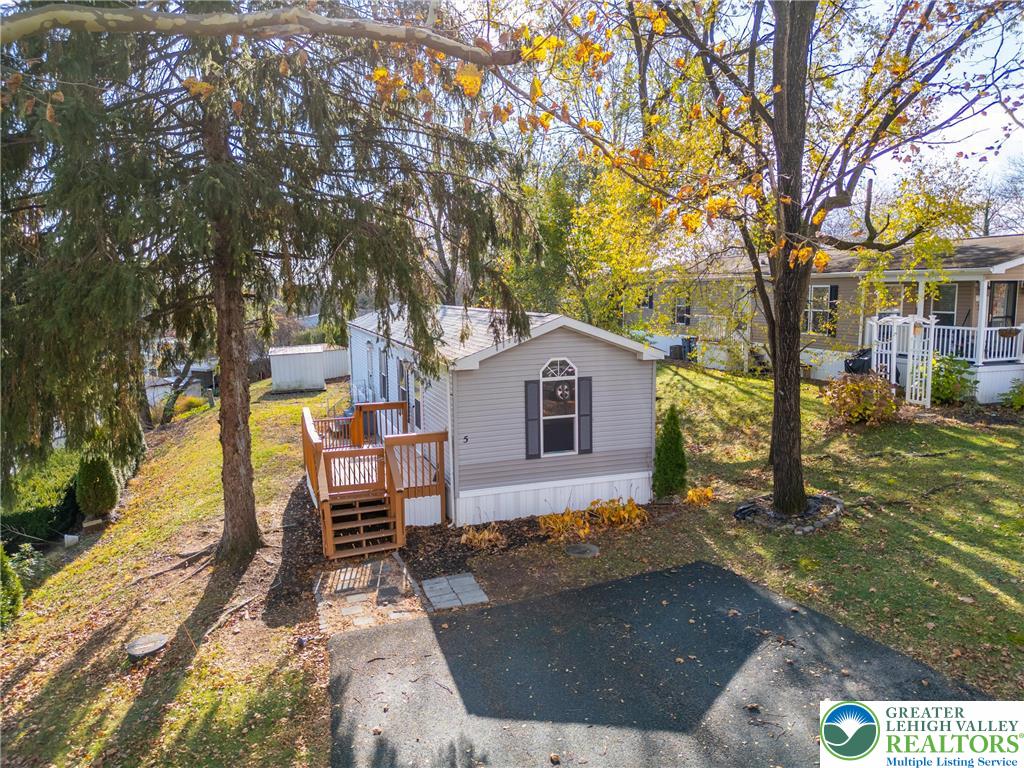 5 Woodview Court