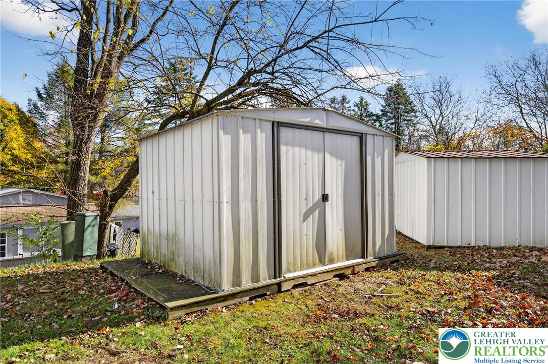 5 Woodview Court