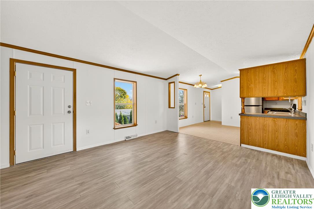 5 Woodview Court