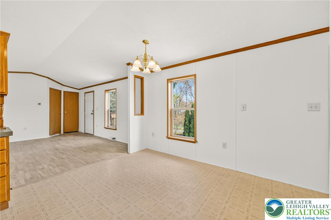 5 Woodview Court