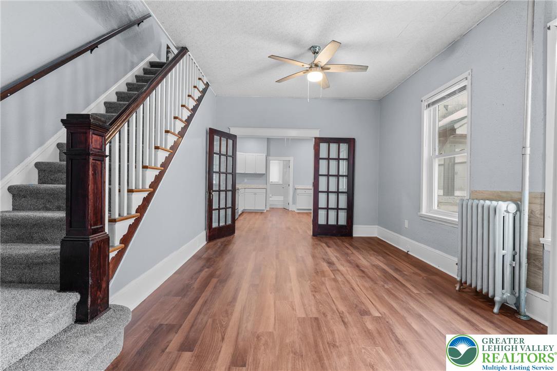 328 West Abbott Street