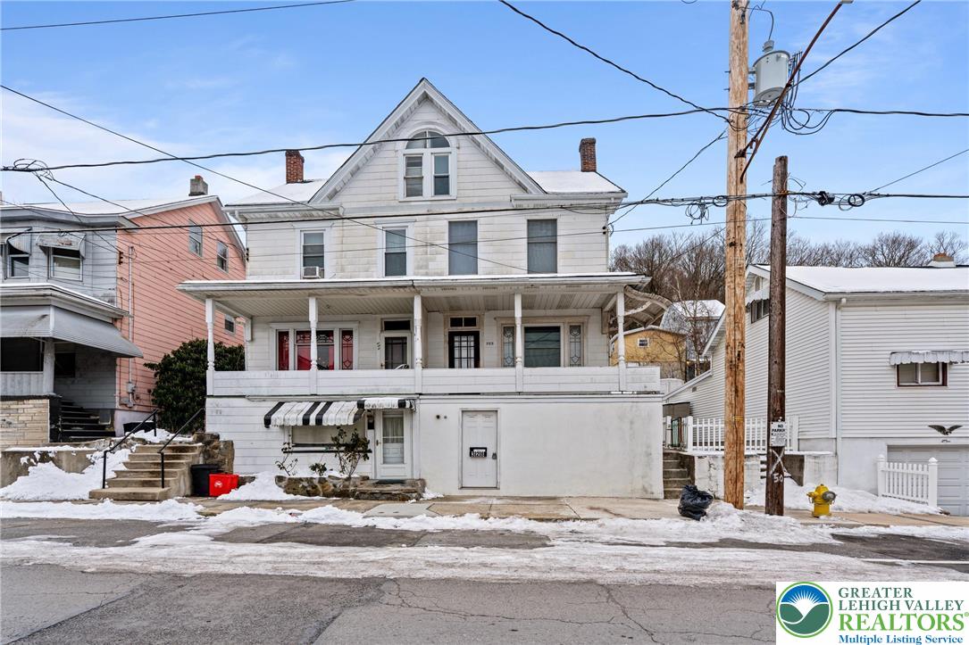 328 West Abbott Street