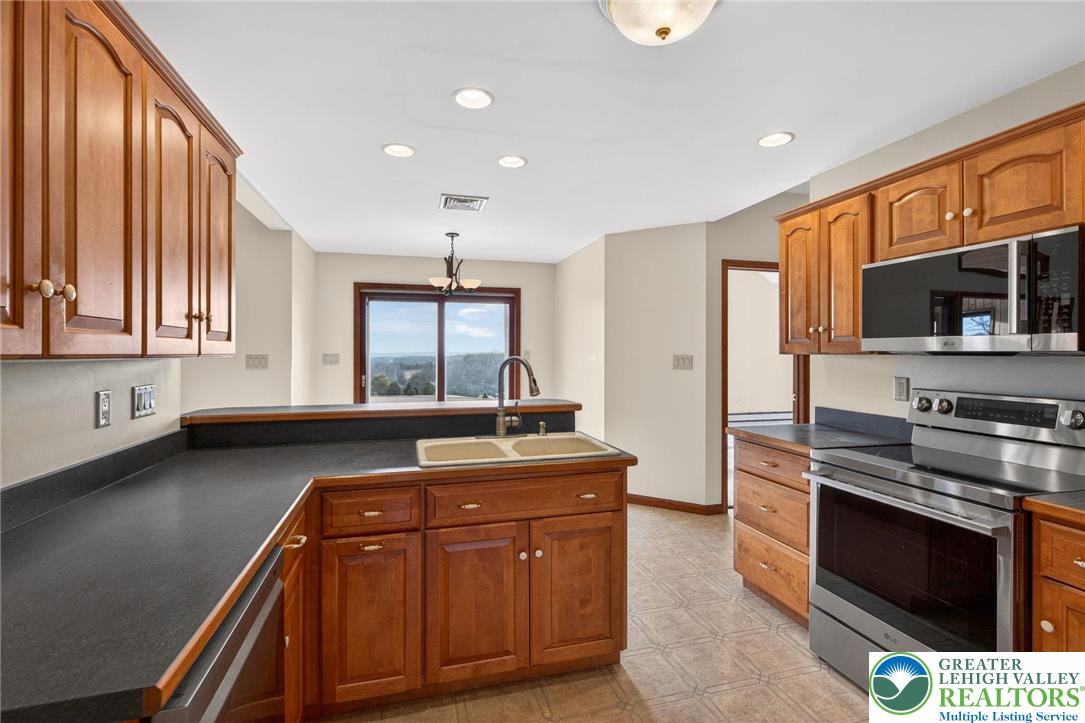 3338 Spring Valley Road