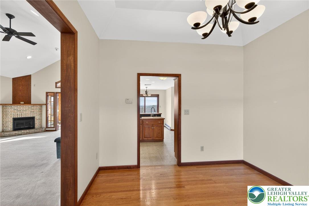 3338 Spring Valley Road