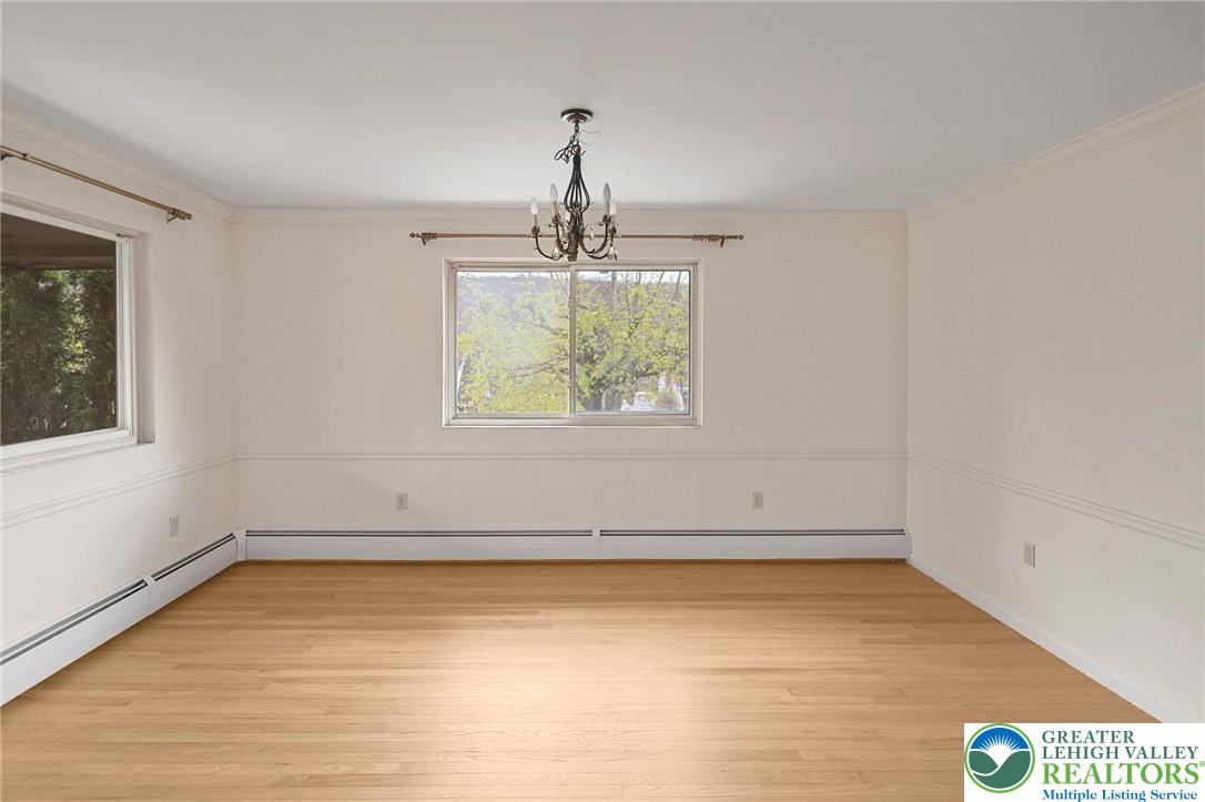 7 Ardmore Avenue
