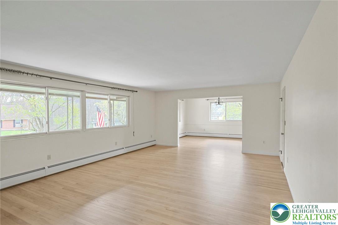 7 Ardmore Avenue
