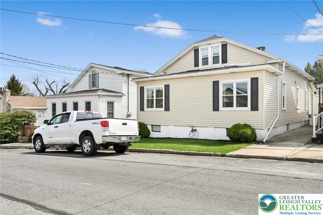 137 East Walter Street