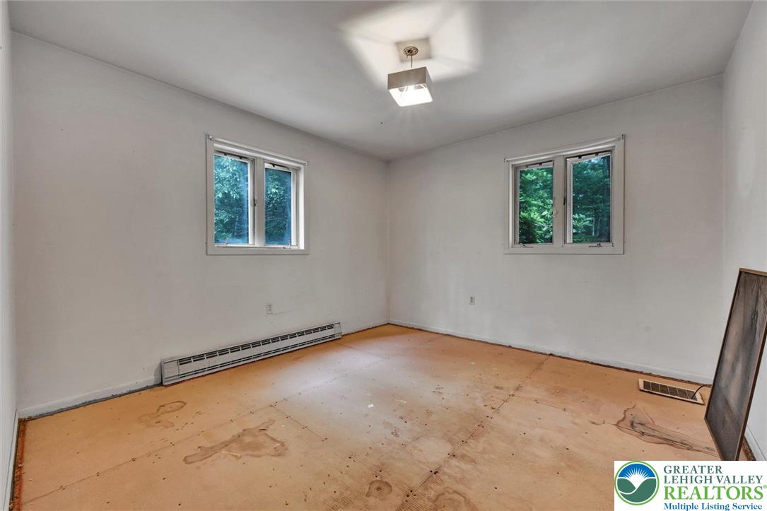 121 Longview Drive