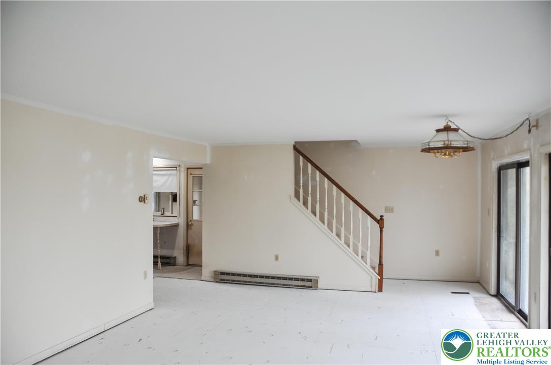 121 Longview Drive