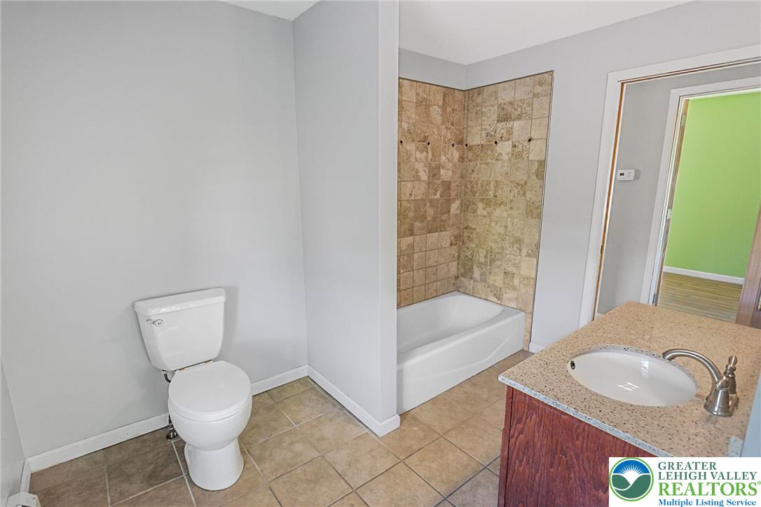 1131 East Lizard Creek Road