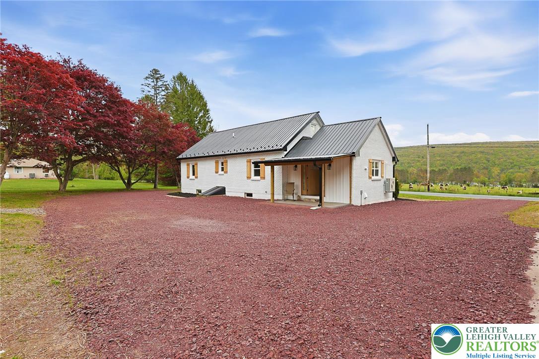 121 Ben Titus Road