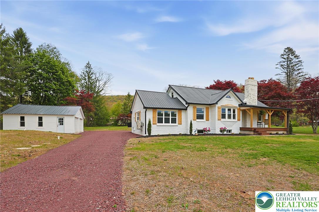 121 Ben Titus Road