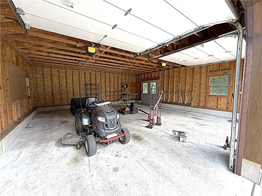 4322 Wood Drive
