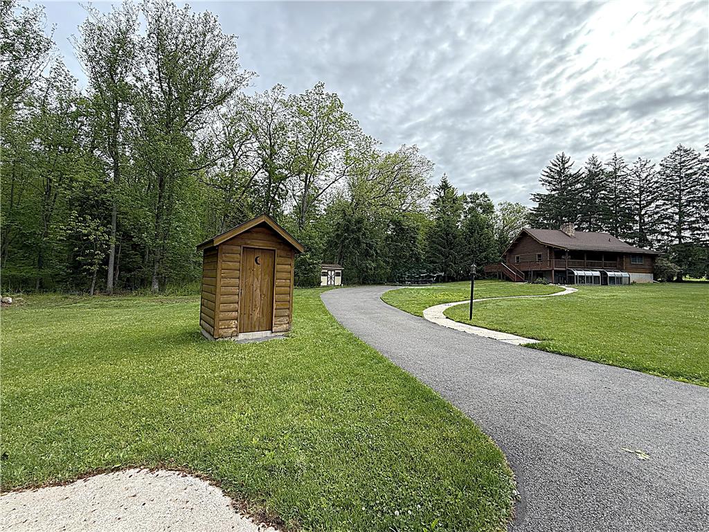 4322 Wood Drive