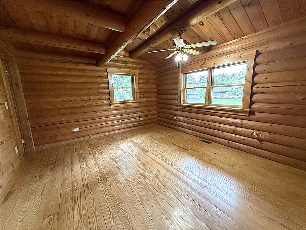 4322 Wood Drive