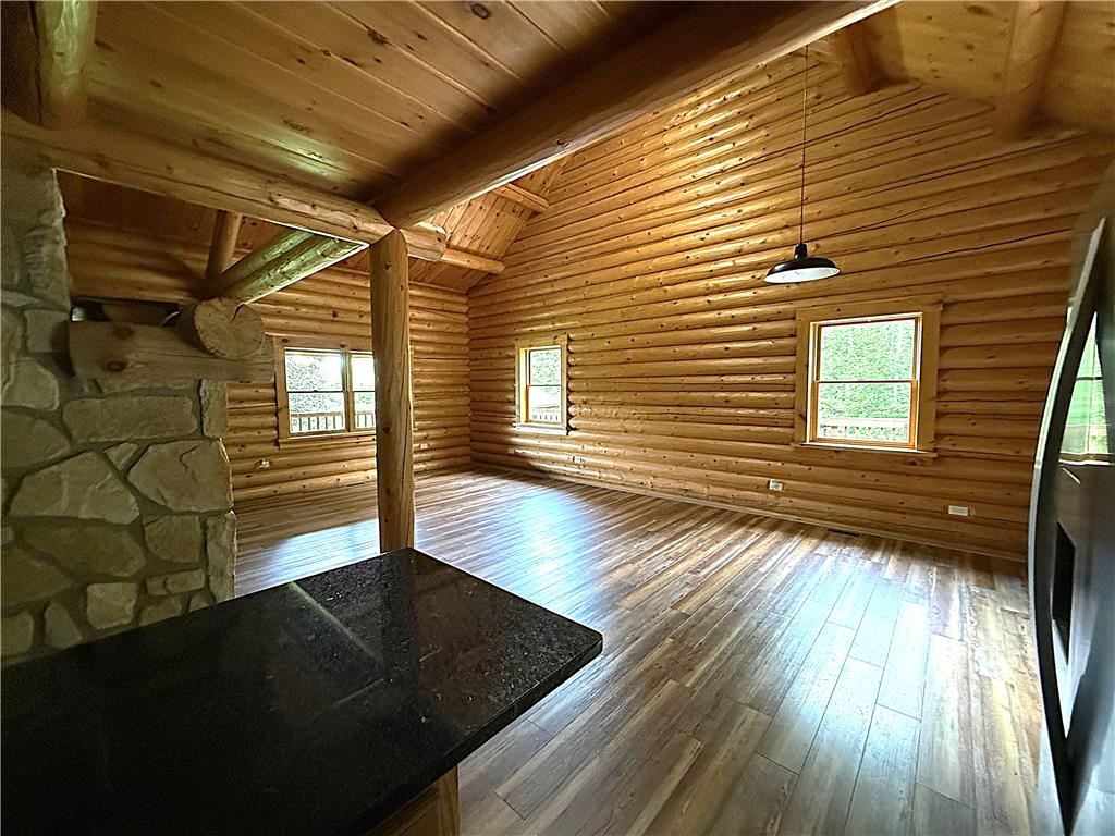 4322 Wood Drive