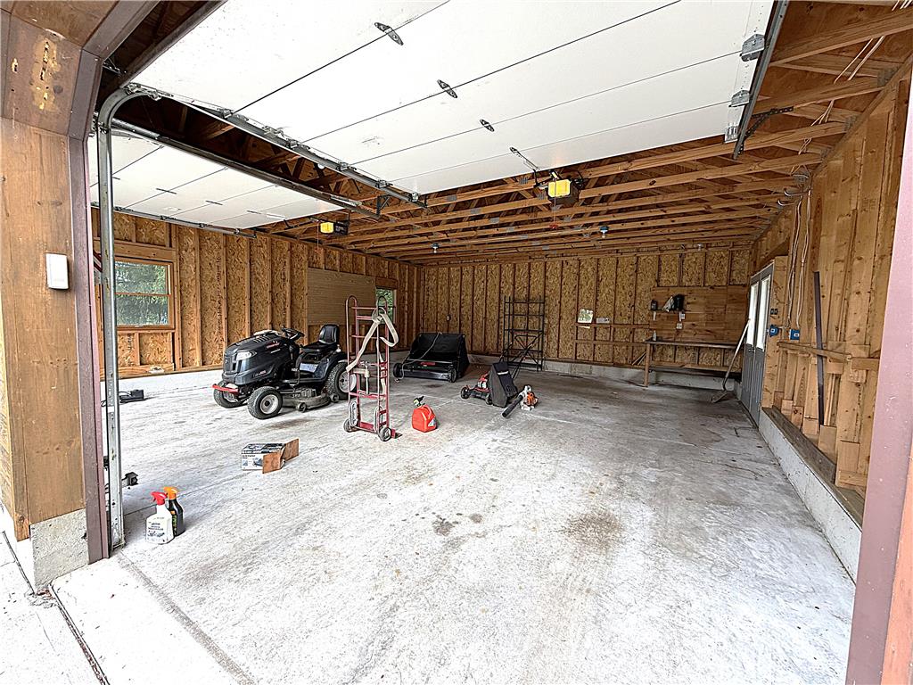 4322 Wood Drive