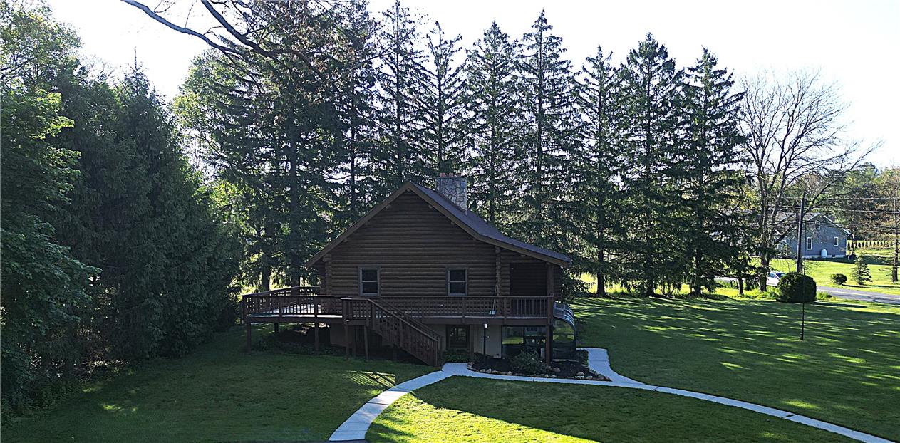 4322 Wood Drive