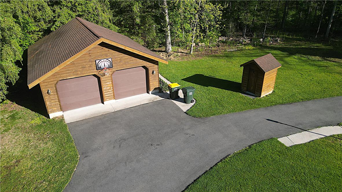 4322 Wood Drive
