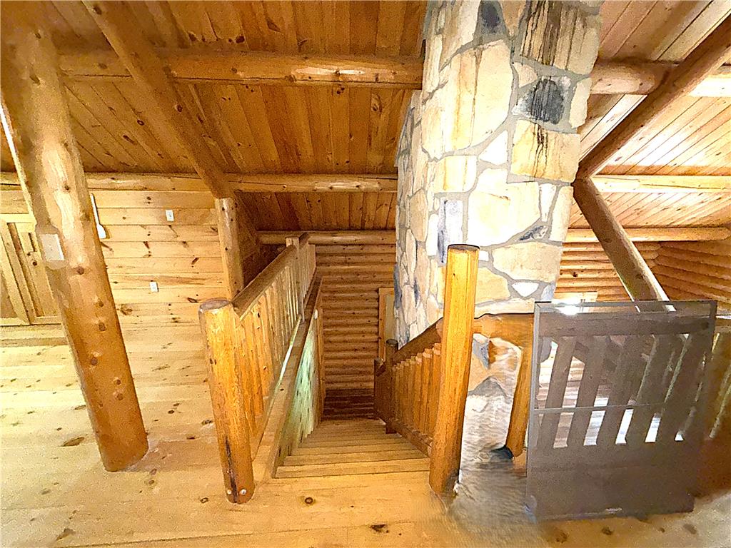 4322 Wood Drive