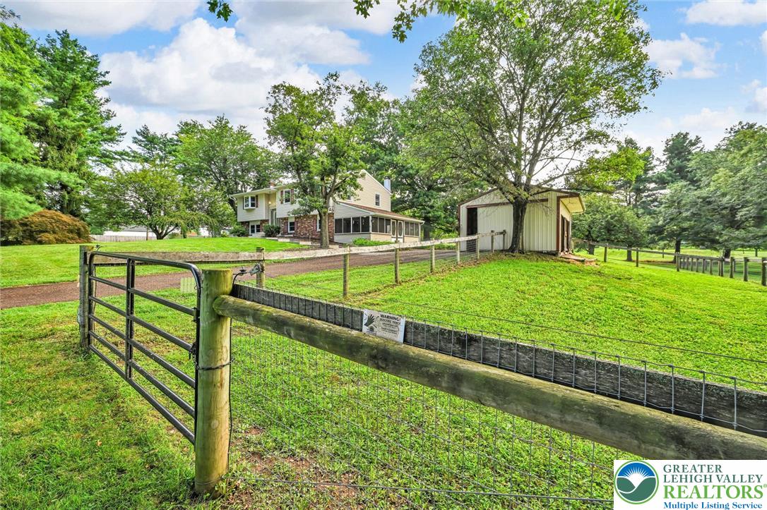 2900 Thompson Road