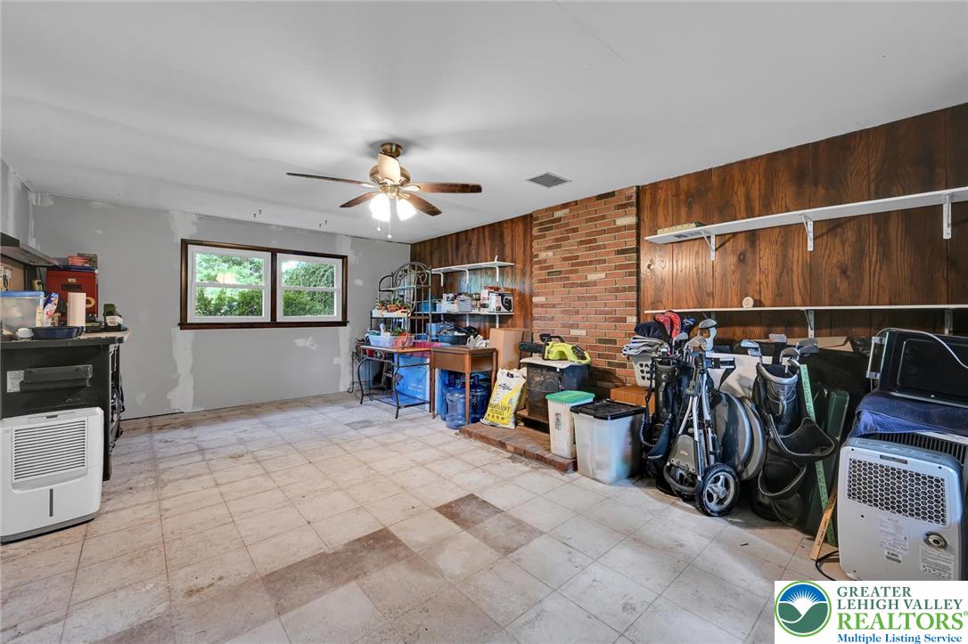 2900 Thompson Road