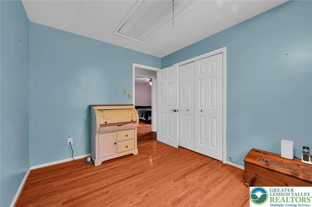 2900 Thompson Road
