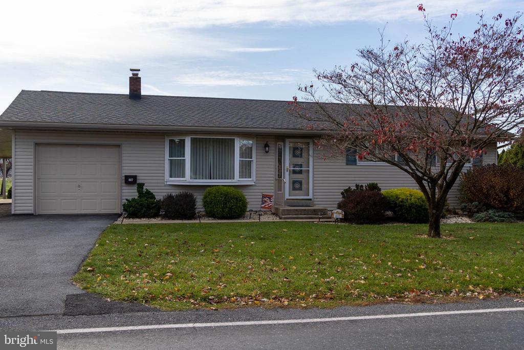 407 OLD TOPTON ROAD