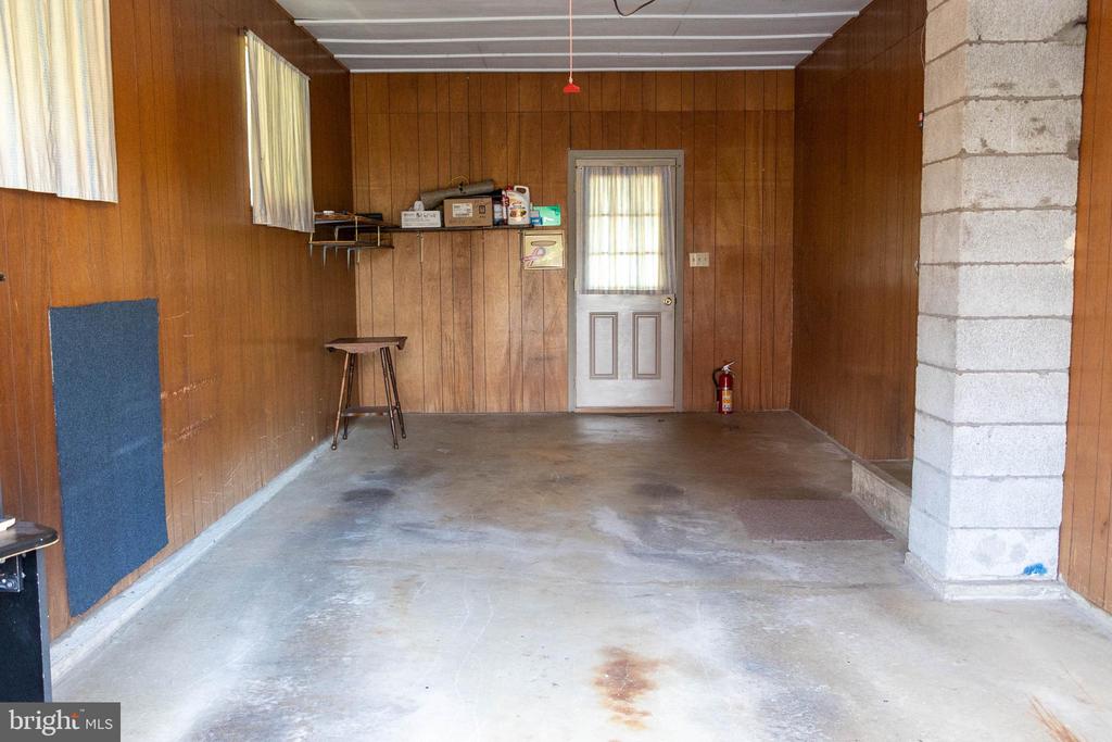 407 OLD TOPTON ROAD