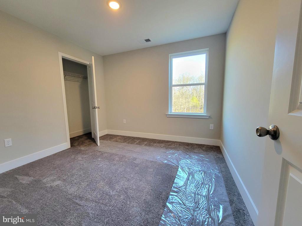 23 SATIN WAY
