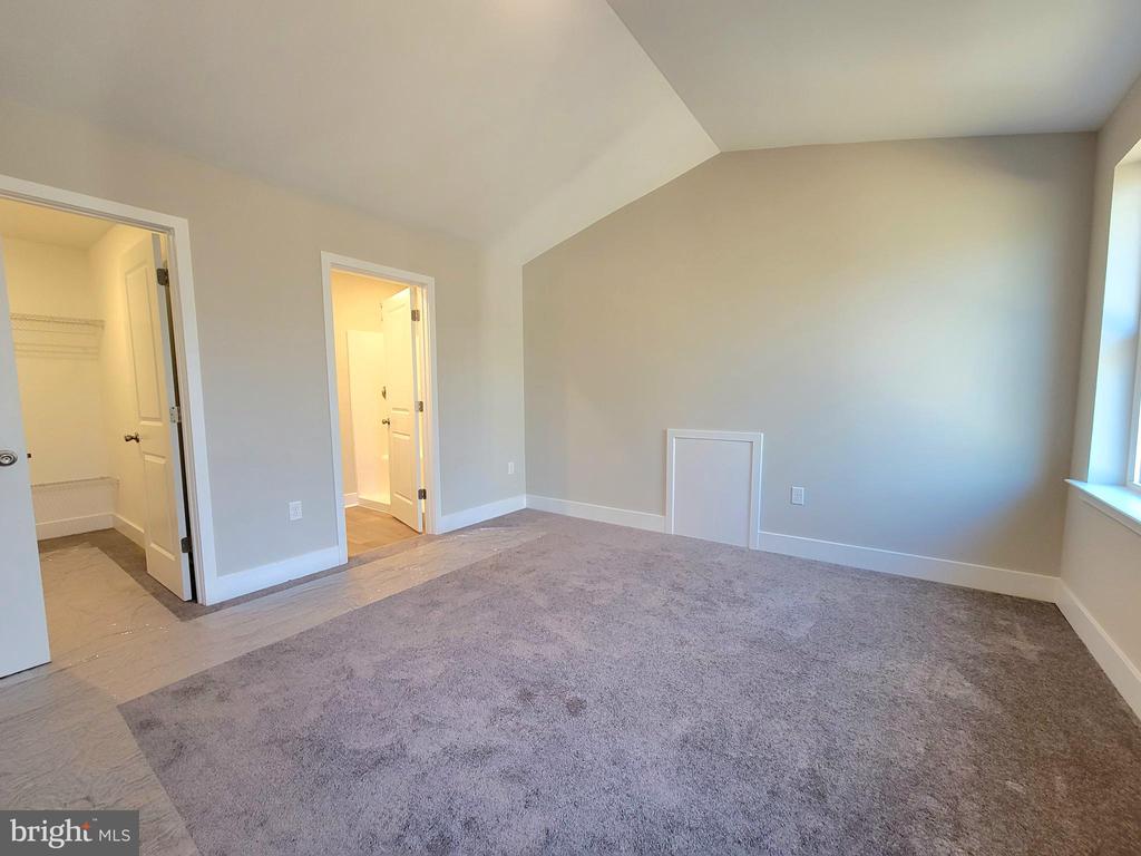 23 SATIN WAY