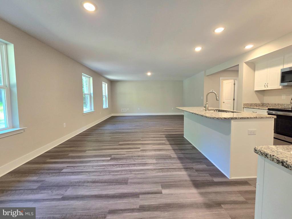 26 SATIN WAY