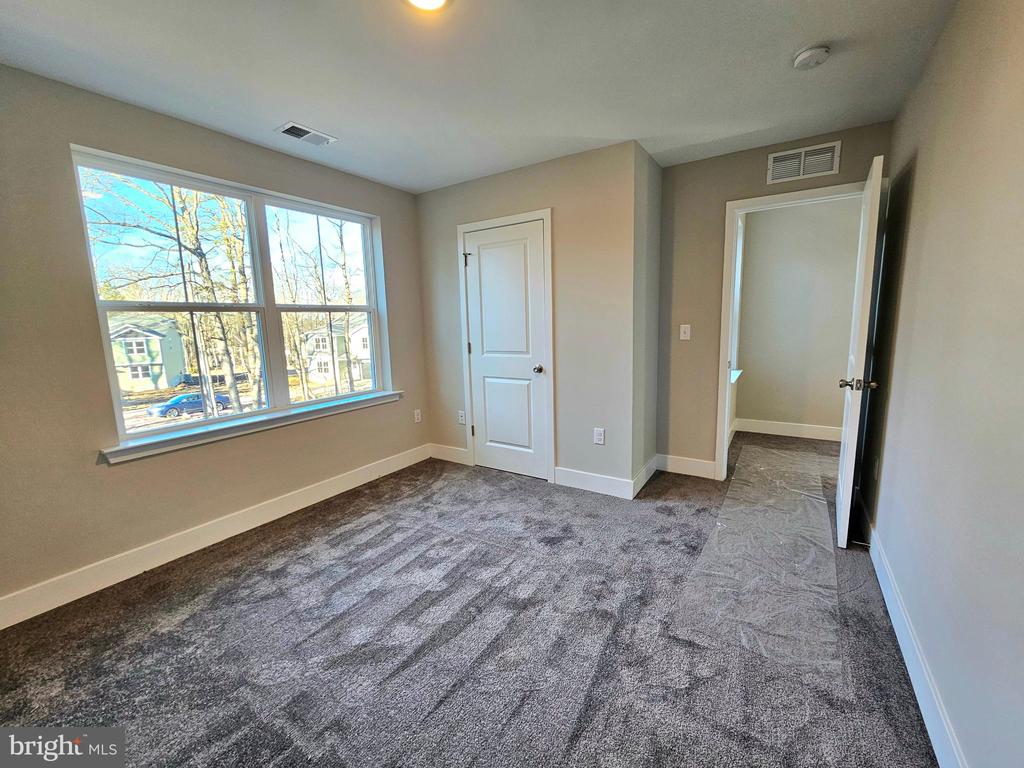 26 SATIN WAY