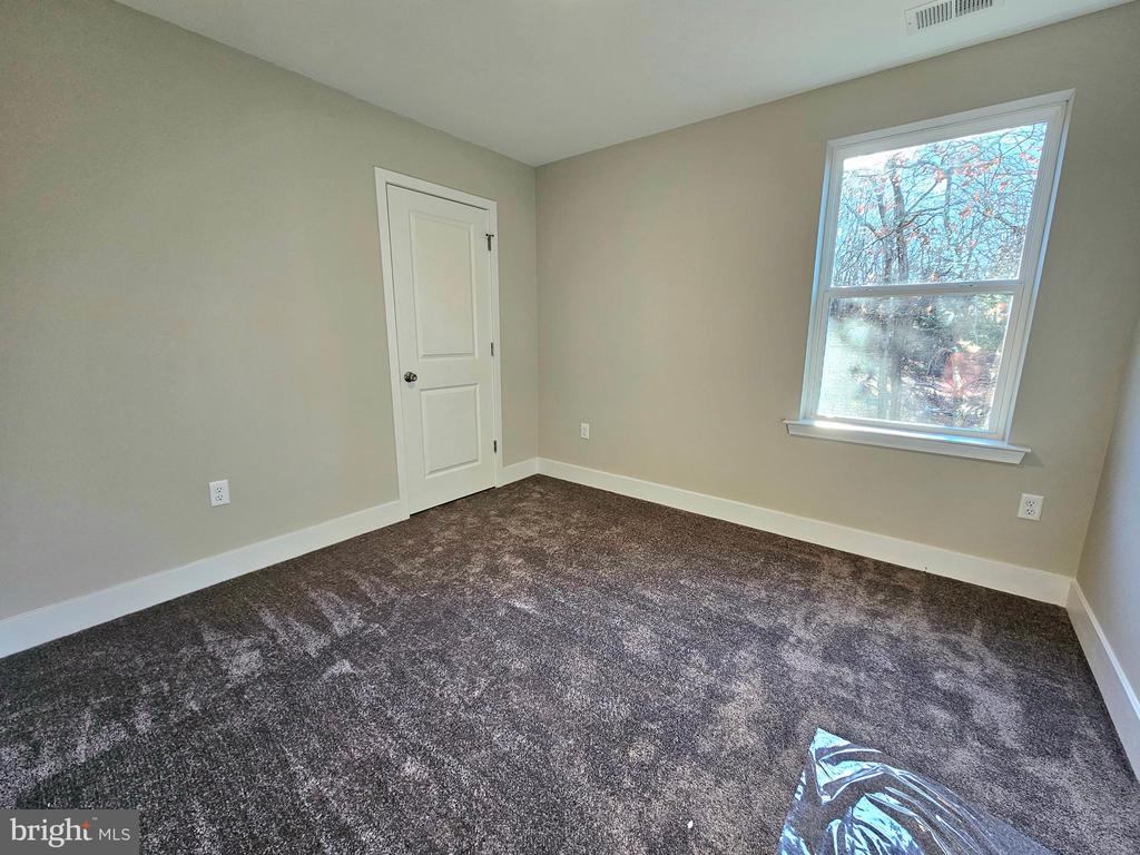 26 SATIN WAY