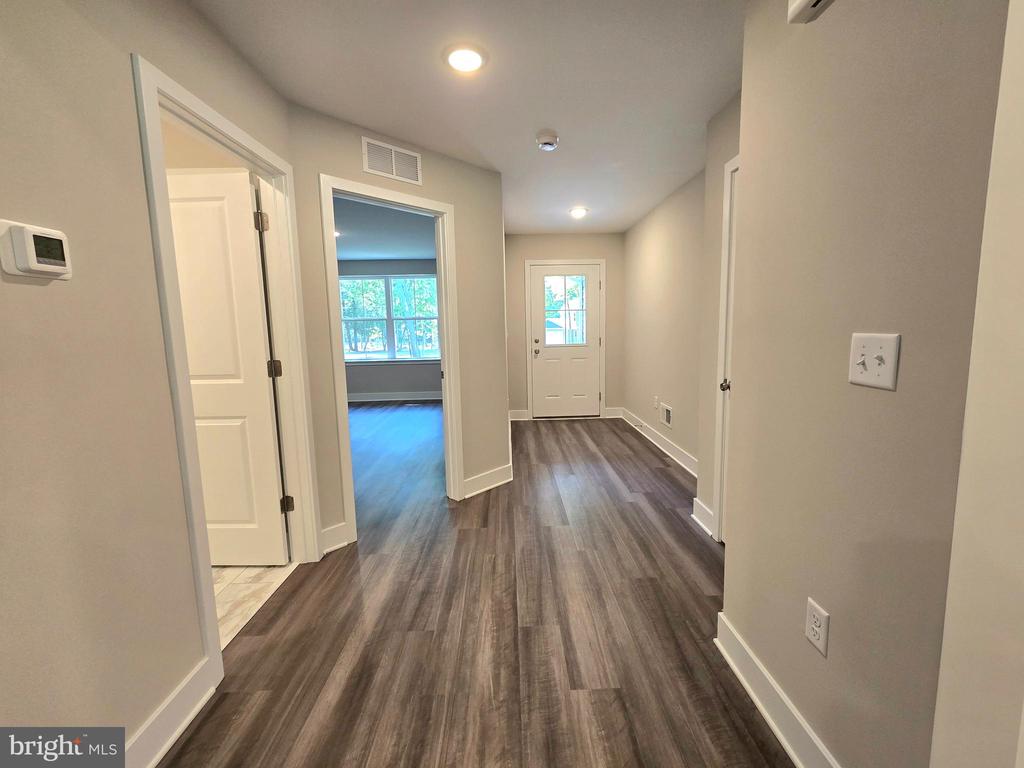 26 SATIN WAY