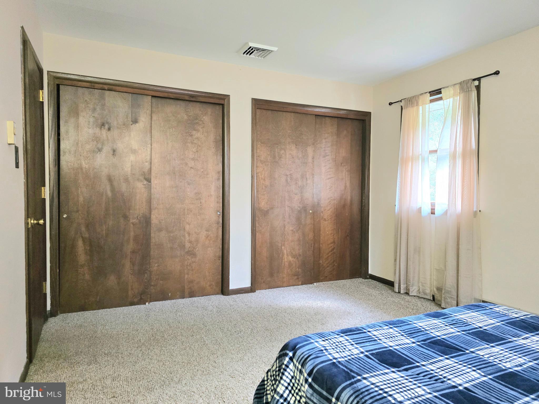 2580 SPRUCE HOLLOW ROAD