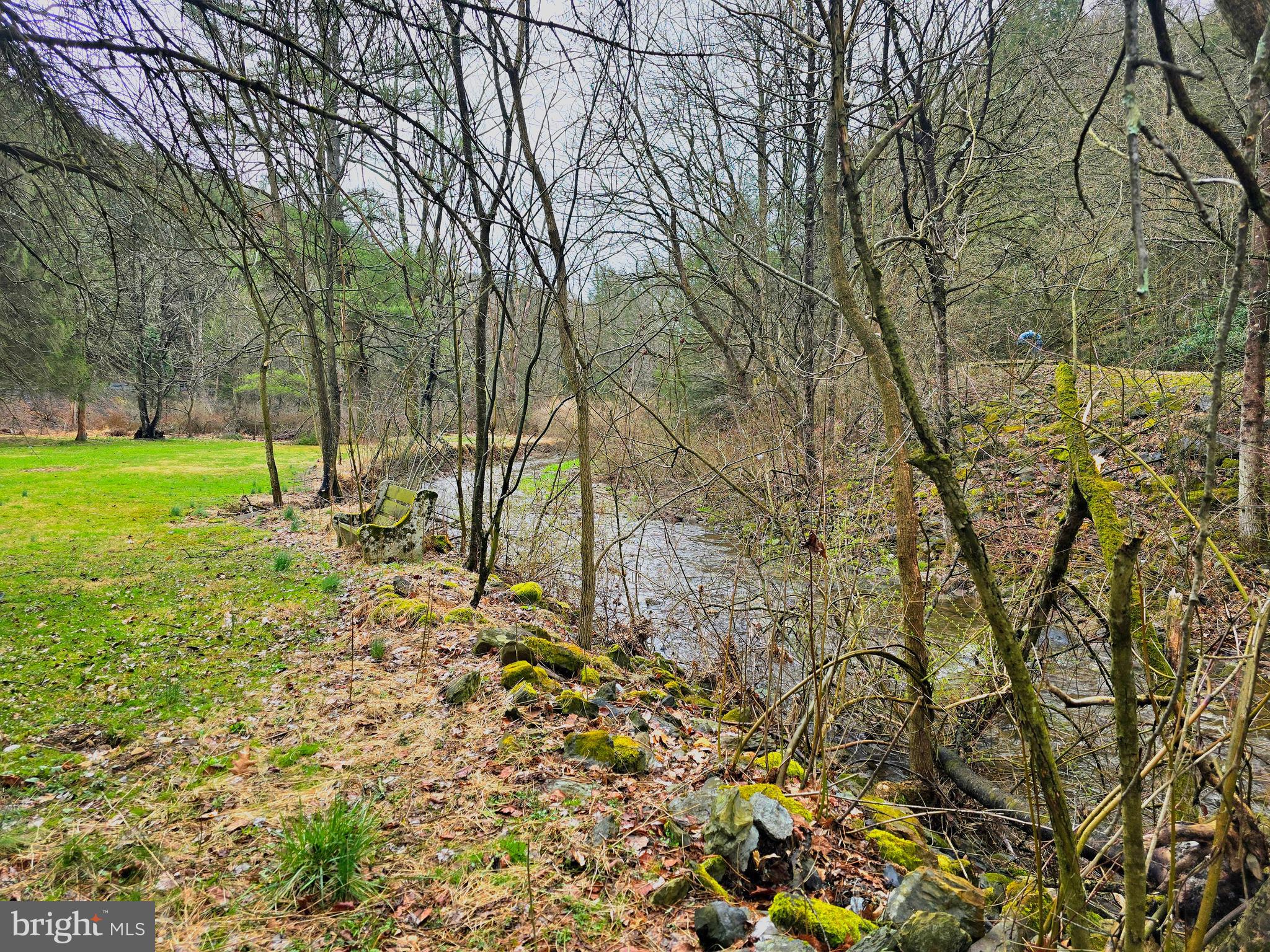 2580 SPRUCE HOLLOW ROAD