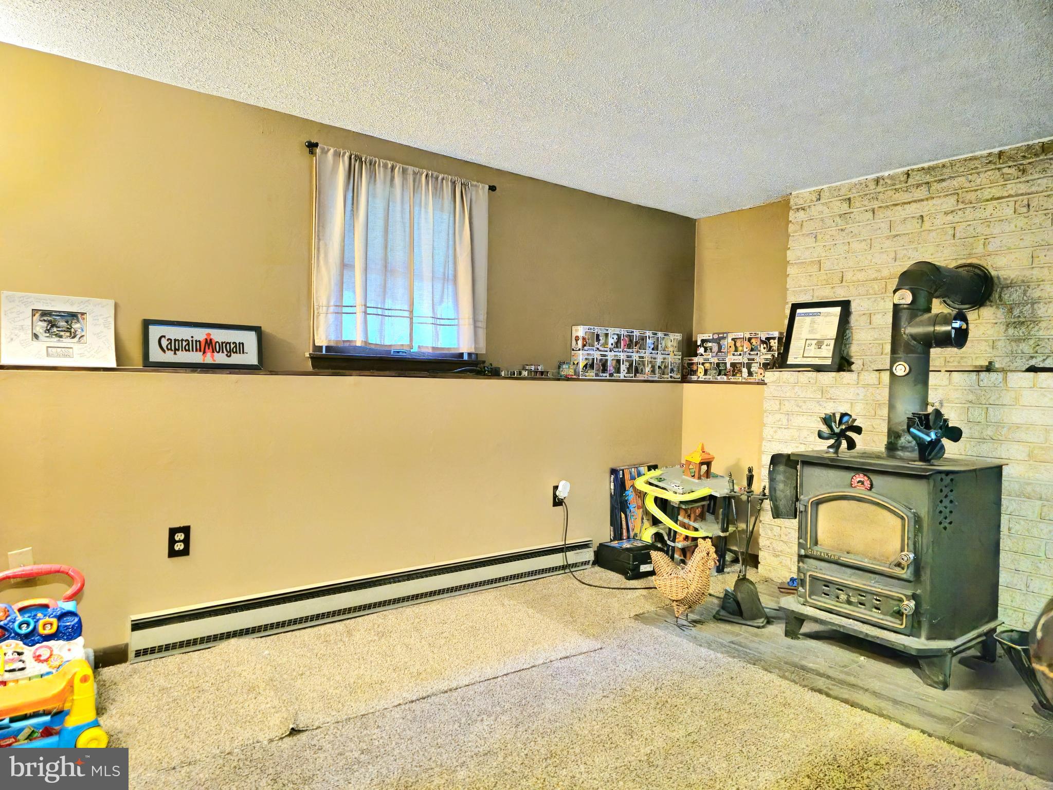 2580 SPRUCE HOLLOW ROAD